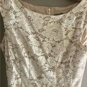 Vince camuto dress.  Fully linned, zipper in the back